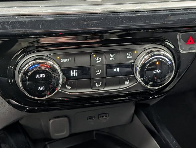 New 2026 Chevrolet Trax RS w/ Sunroof Package image 23