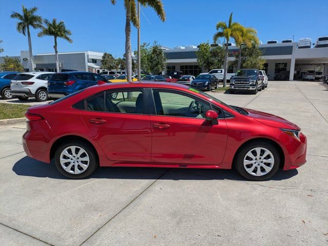 Used 2020 Toyota Corolla LE FWD image 6