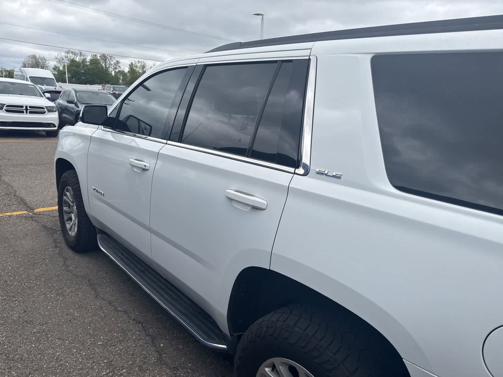 Used 2019 GMC Yukon SLE w/ Convenience Package AWD/4WD image 24