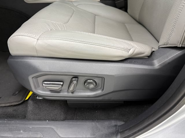 Used 2024 Toyota Tundra Limited AWD/4WD image 28