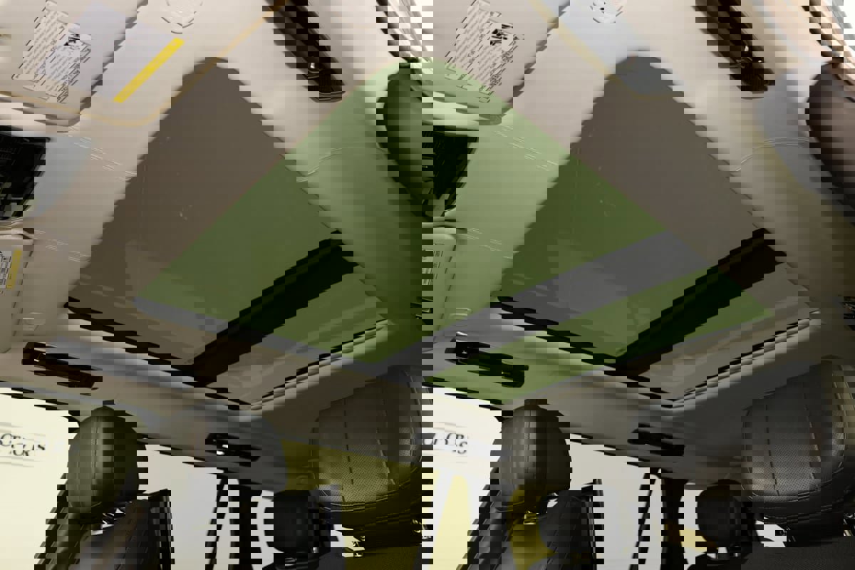 Used 2022 Land Rover Range Rover Long Wheelbase First Edition image 14