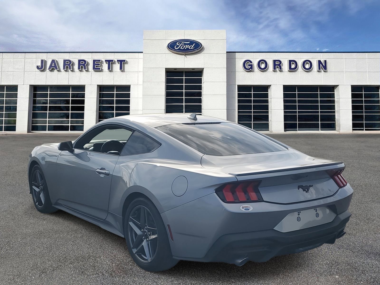 Used 2024 Ford Mustang Premium image 3