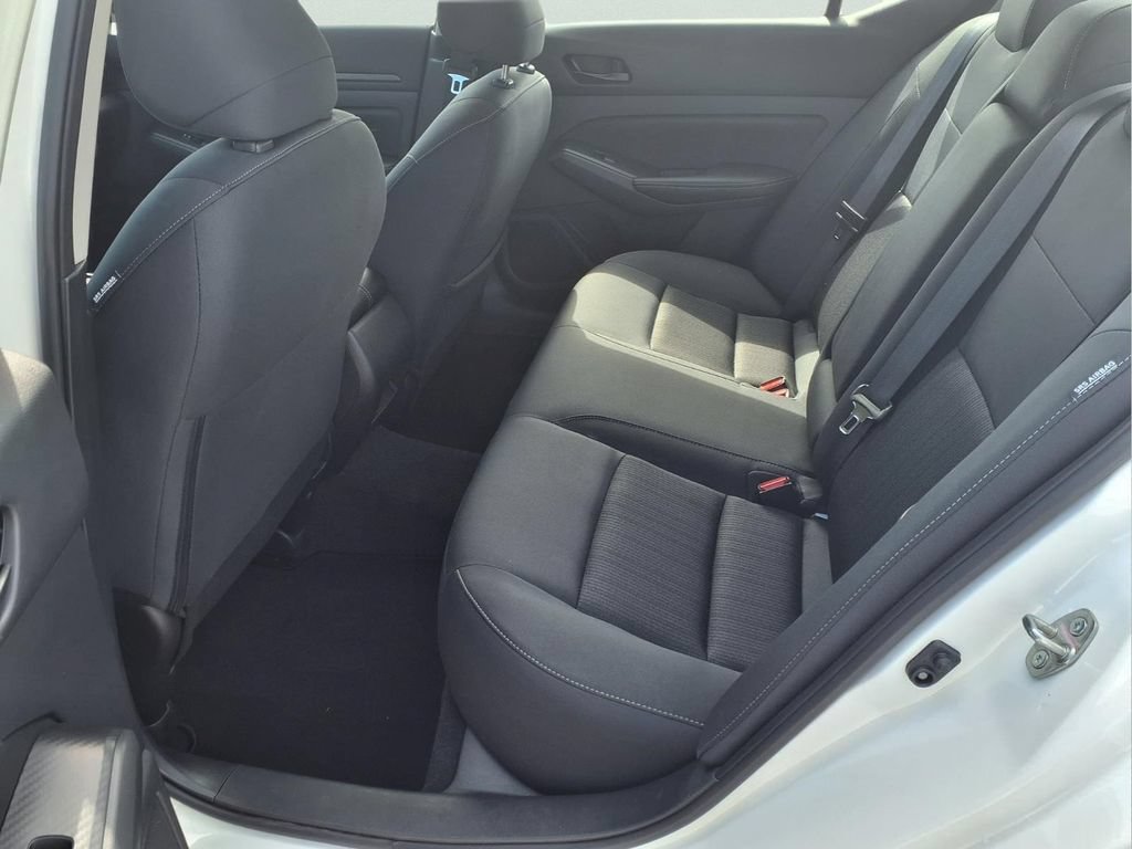 Used 2025 Nissan Altima 2.5 SV FWD image 22