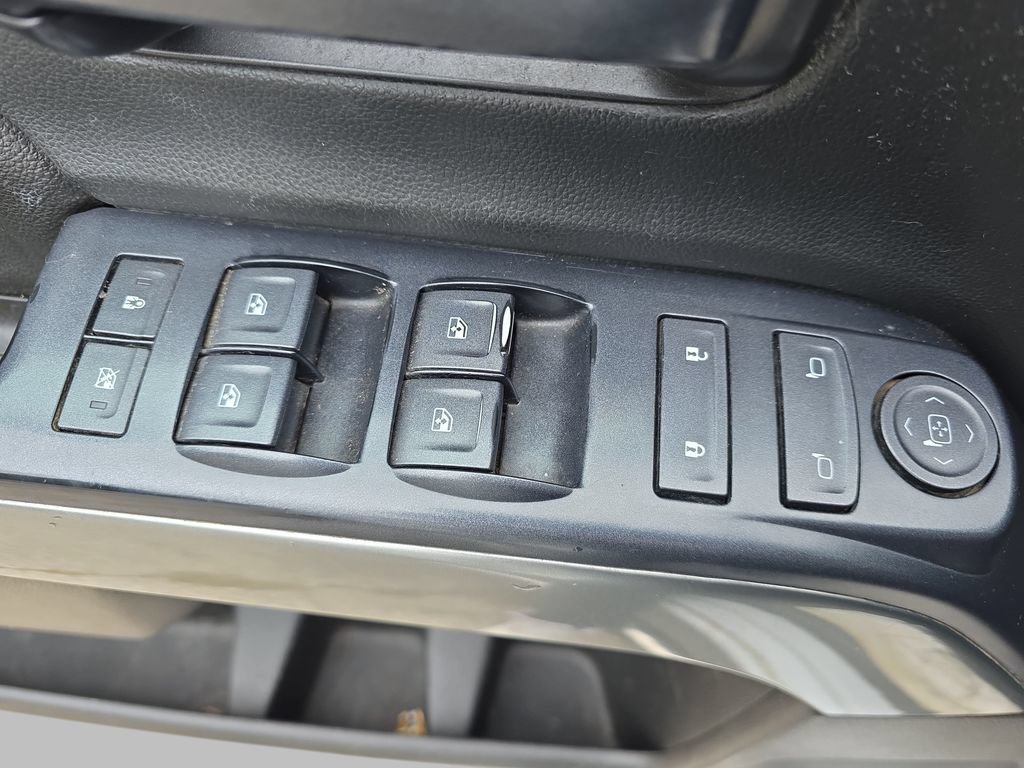 Used 2017 Chevrolet Silverado 2500 LT AWD/4WD image 31
