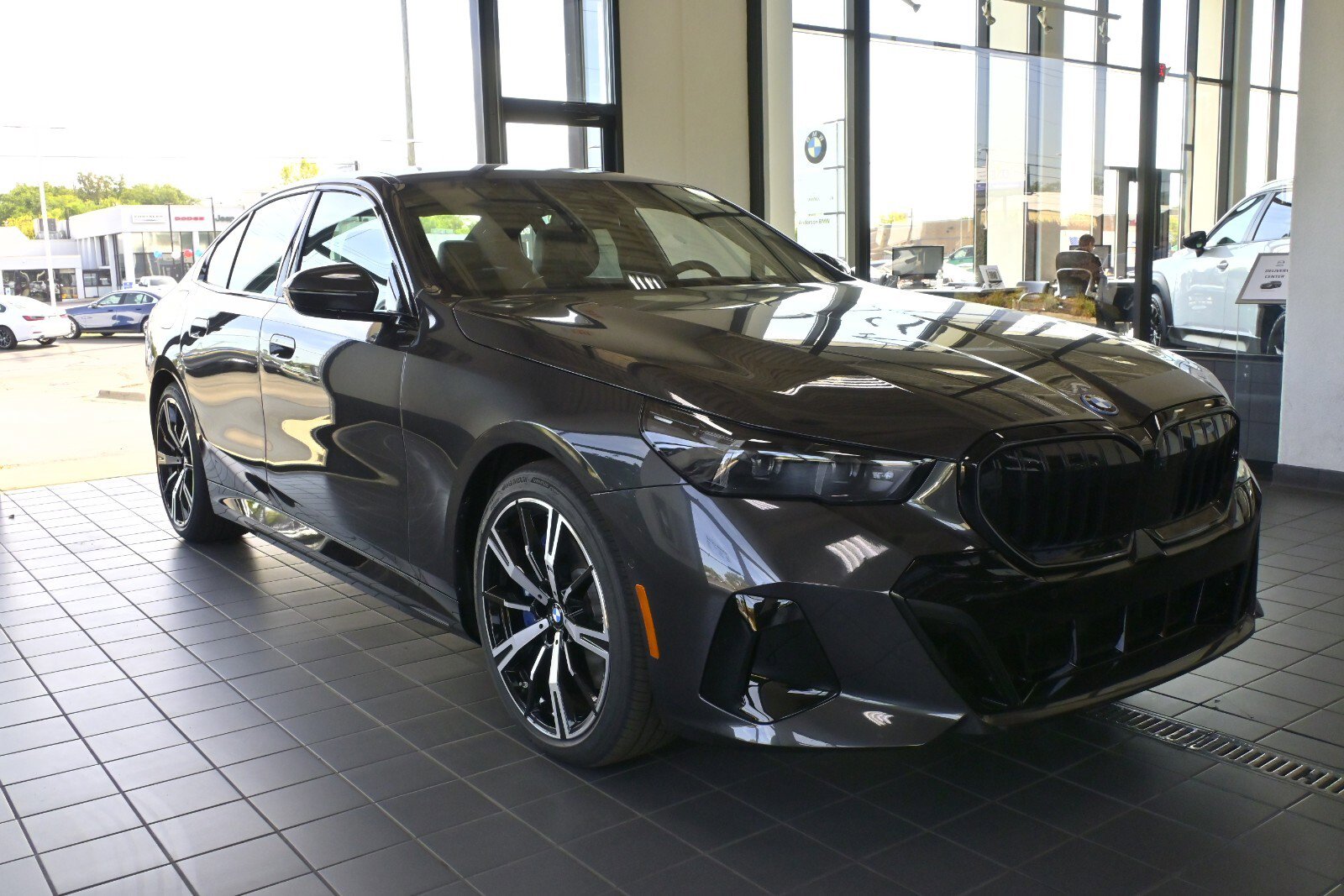New 2026 BMW 550e xDrive w/ Executive Package image 1