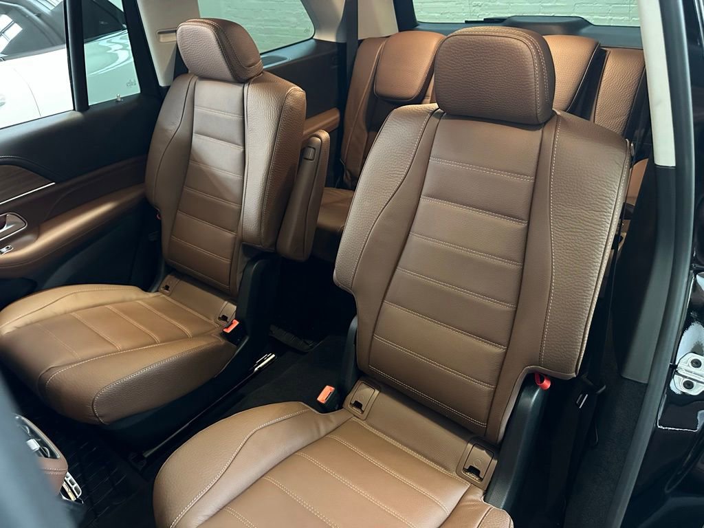 New 2026 Mercedes-Benz GLS 450 4MATIC image 15
