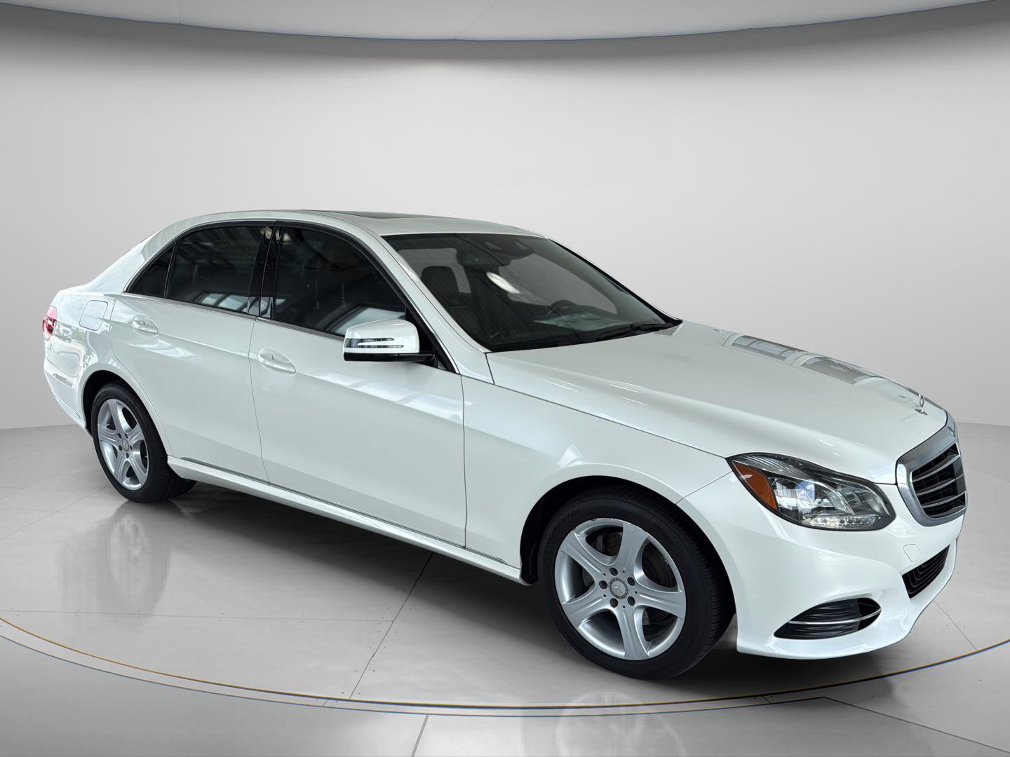Used 2016 Mercedes-Benz E 350 Sedan image 12