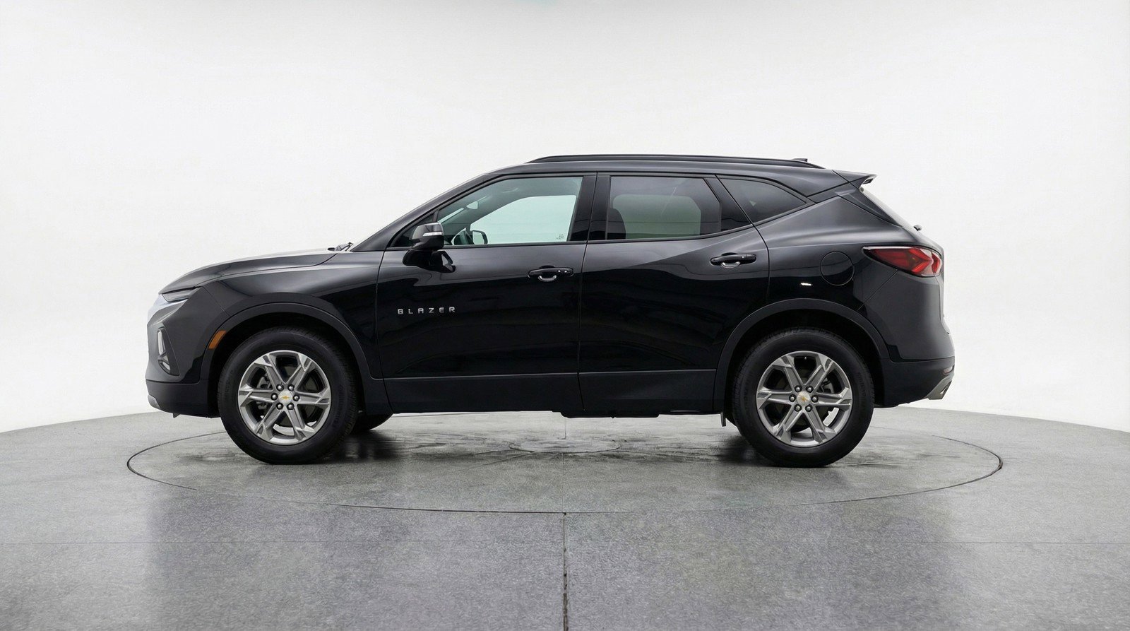 Used 2025 Chevrolet Blazer LT image 5