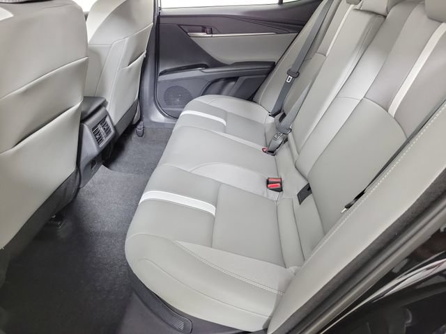 Used 2026 Toyota Camry Hybrid FWD image 12