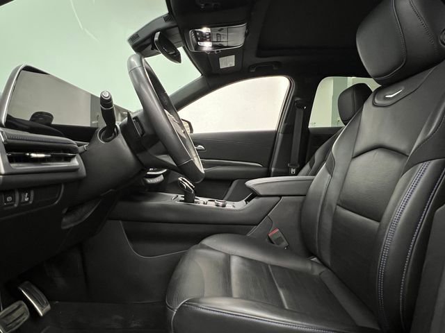 Used 2024 Cadillac XT4 Sport image 15