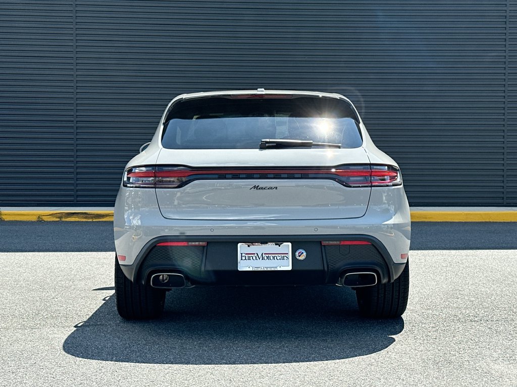 New 2026 Porsche Macan AWD/4WD image 17