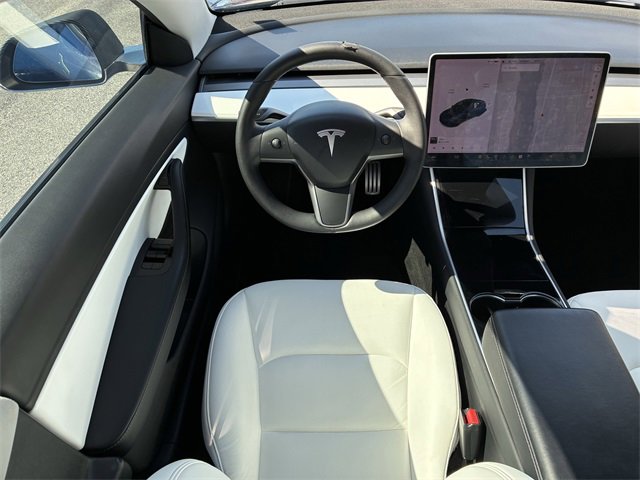 Used 2020 Tesla Model 3 Performance image 13