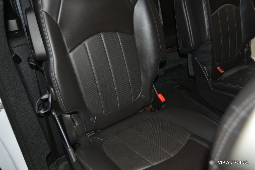 Used 2016 GMC Acadia Denali AWD/4WD image 25