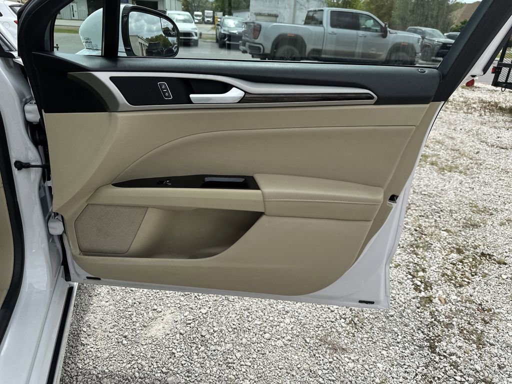 Used 2013 Ford Fusion SE image 33