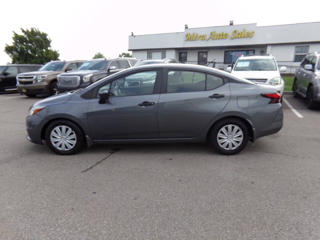 Used 2020 Nissan Versa S FWD image 44