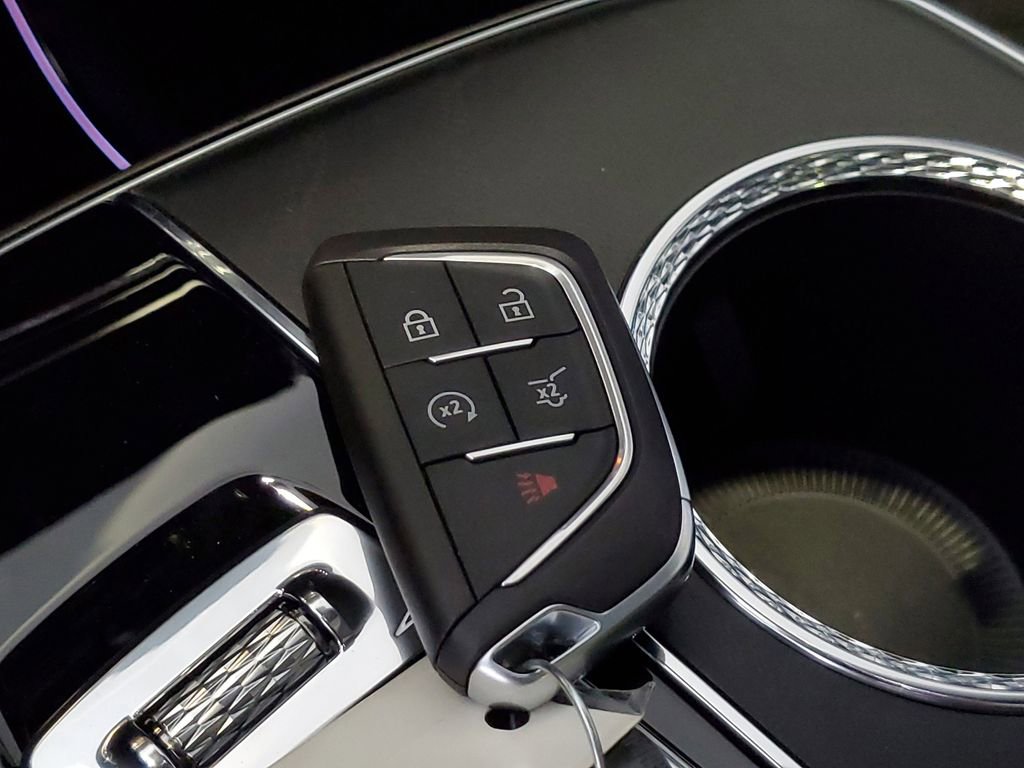 New 2026 Cadillac Lyriq V w/ Exterior Carbon Fiber Package image 29