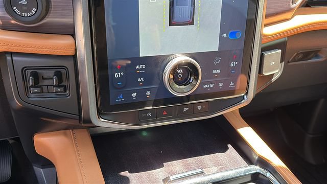 Used 2022 Ford Expedition Platinum AWD/4WD image 21