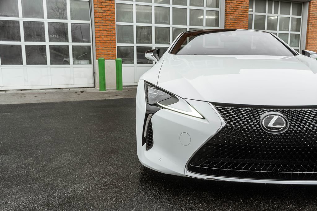 Used 2021 Lexus LC 500 Convertible image 35