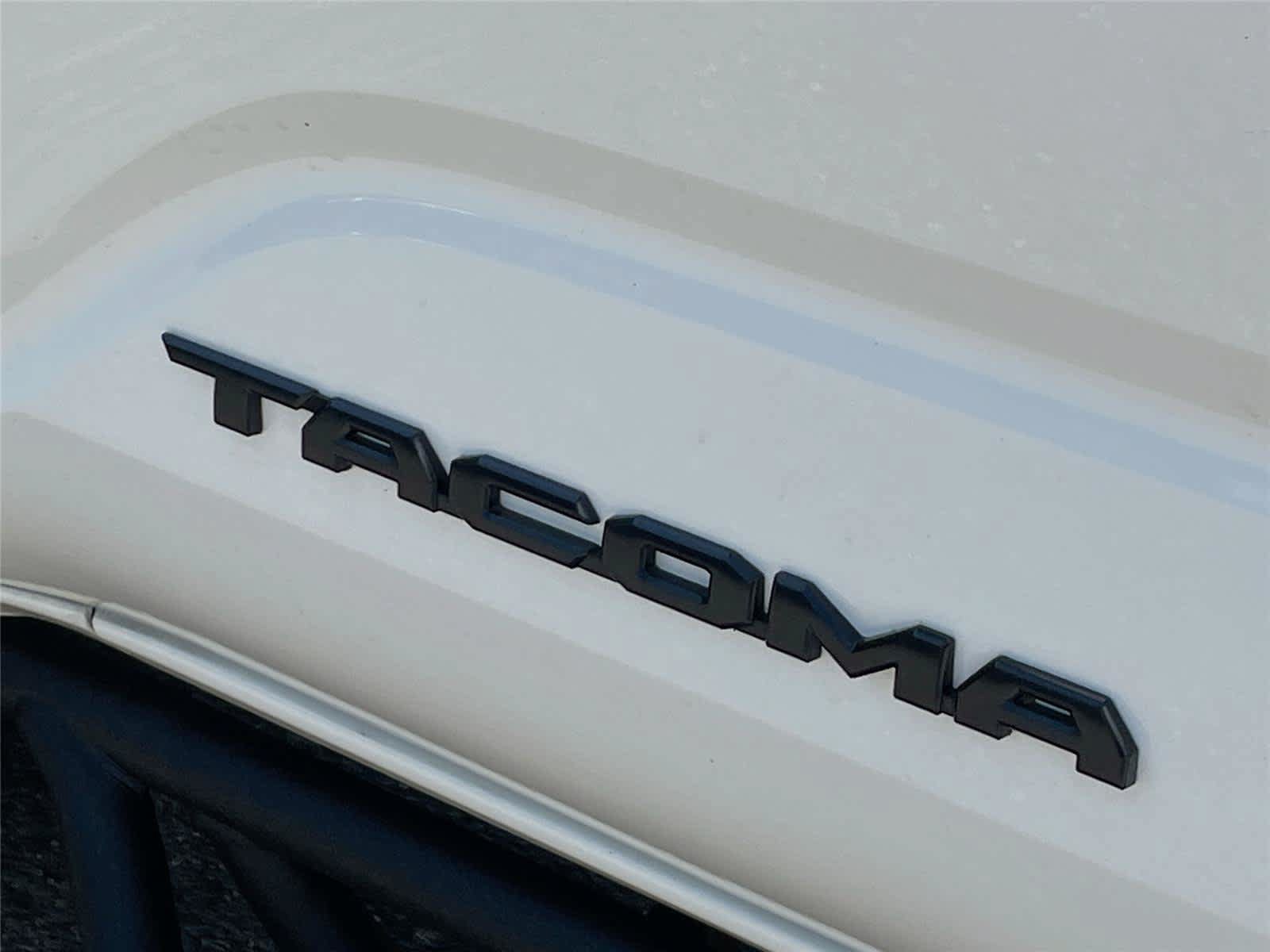 Used 2024 Toyota Tacoma TRD Sport w/ TRD Sport Upgrade Package AWD/4WD image 7