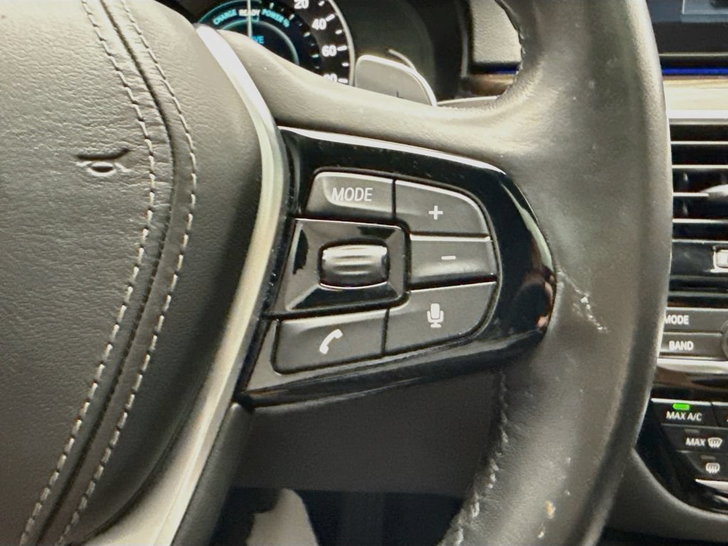 Used 2018 BMW 530e RWD image 12