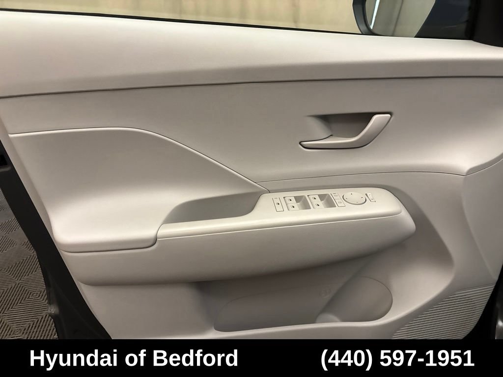 Used 2024 Hyundai Kona SEL w/ Convenience Package AWD/4WD image 11