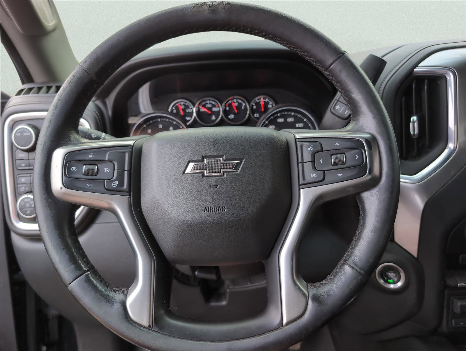 Used 2021 Chevrolet Silverado 2500 LT w/ Midnight Edition image 20