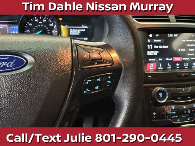 Used 2017 Ford Explorer XLT w/ Equipment Group 202A AWD/4WD image 26