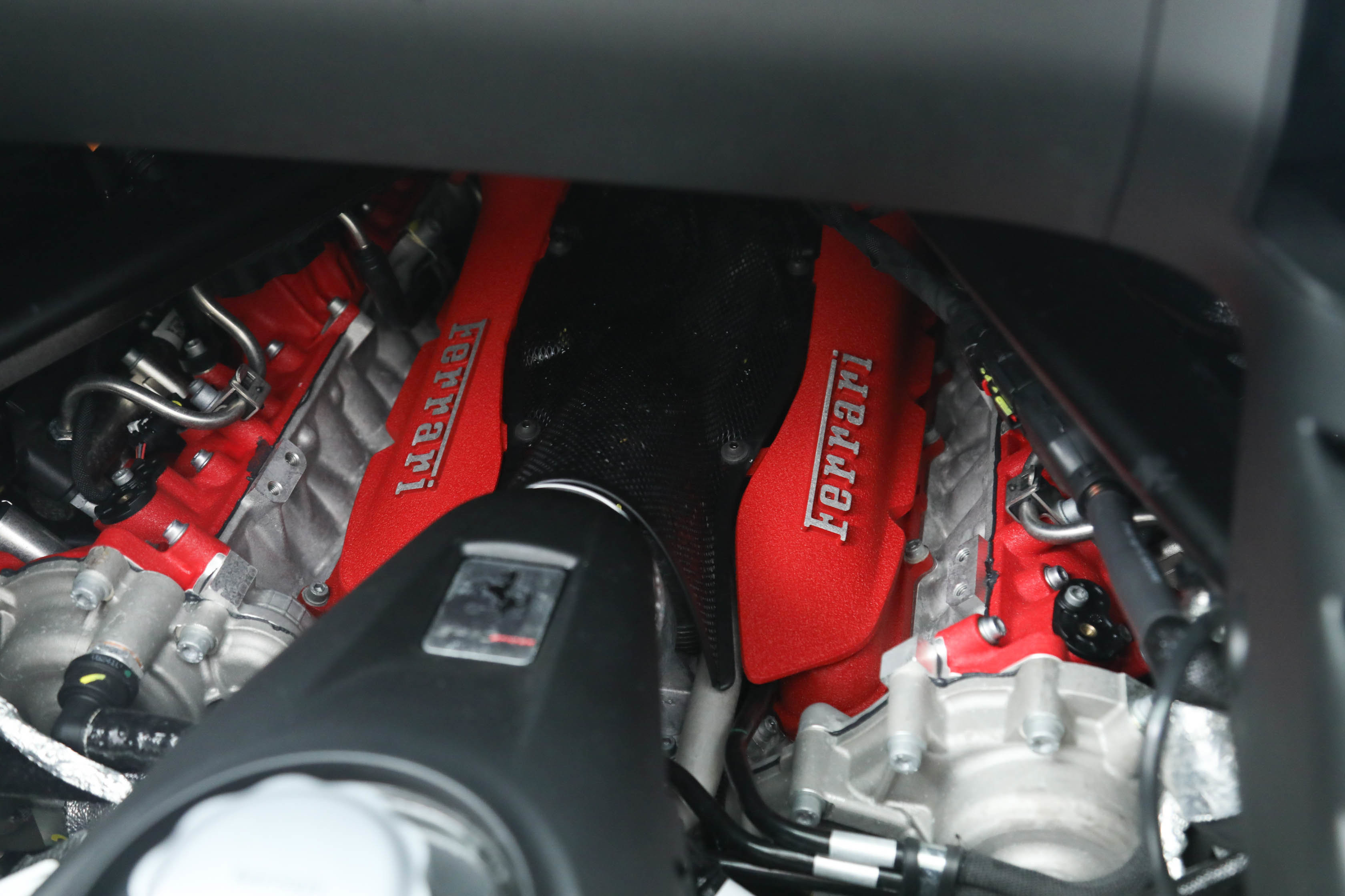 Certified 2025 Ferrari SF90 Spider AWD/4WD image 37