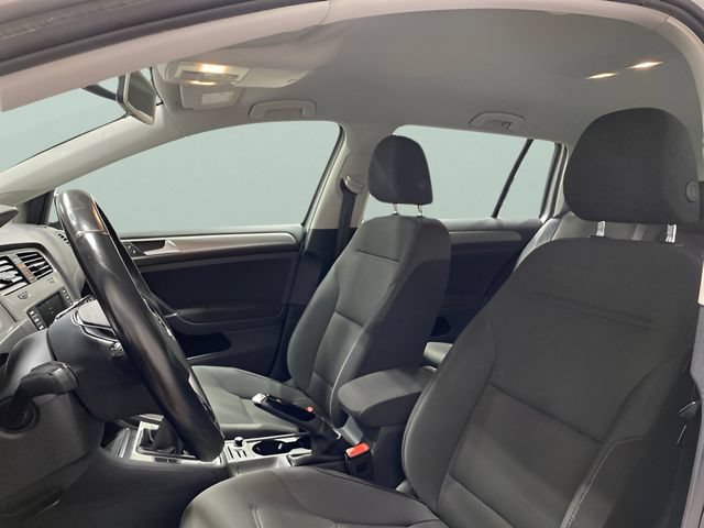 Used 2016 Volkswagen Golf S FWD image 21