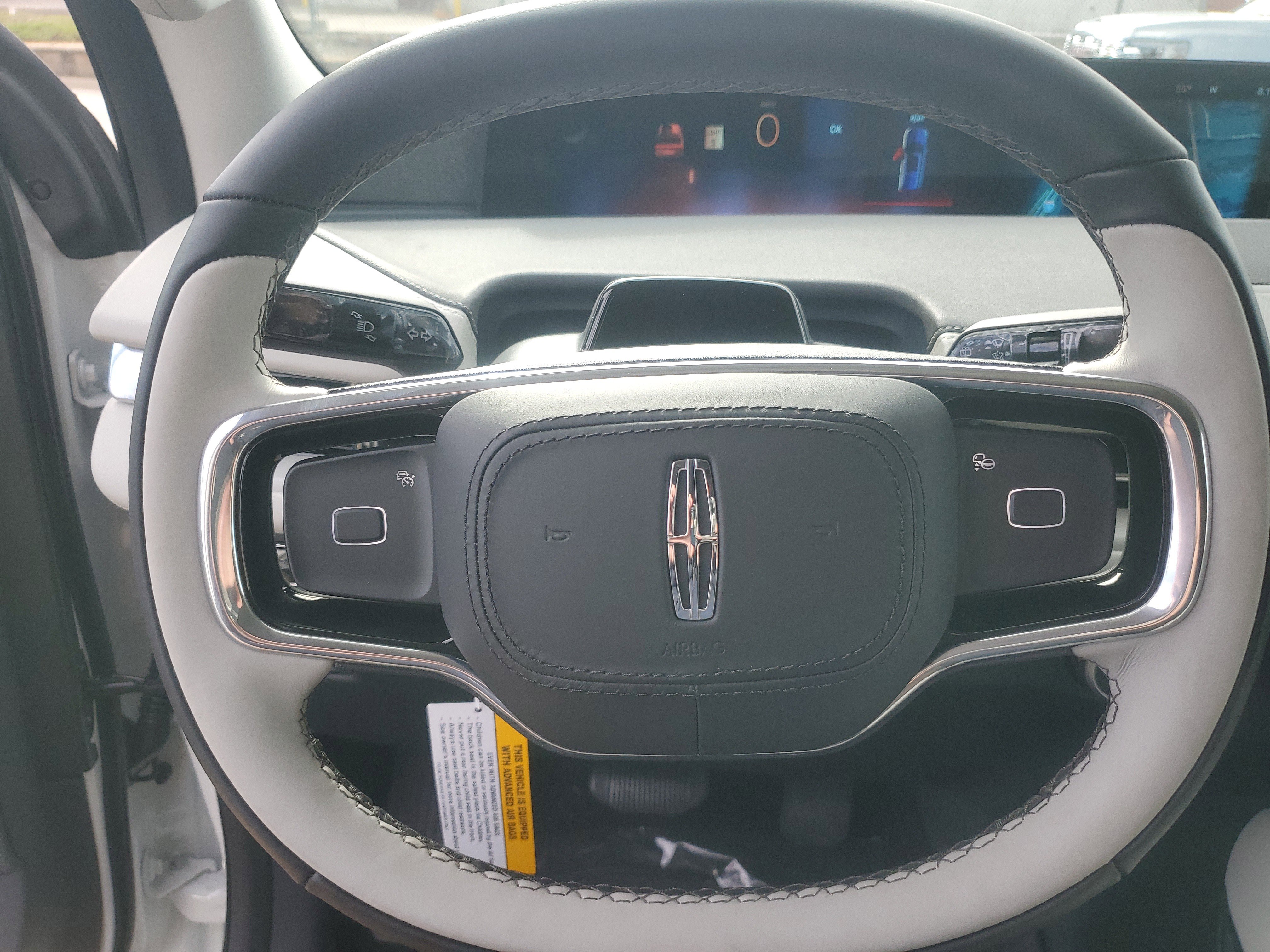 New 2026 Lincoln Navigator Reserve image 13