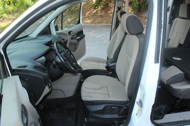 Used 2015 Ford Transit Connect XLT image 13