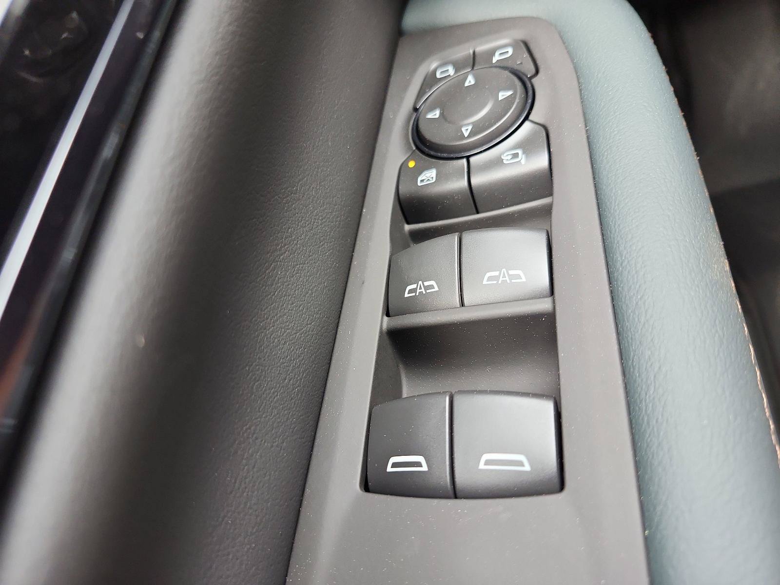 New 2026 GMC Yukon XL AT4 w/ AT4 Premium Plus Package AWD/4WD image 18