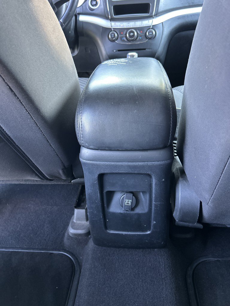 Used 2018 Dodge Journey SXT AWD/4WD image 24