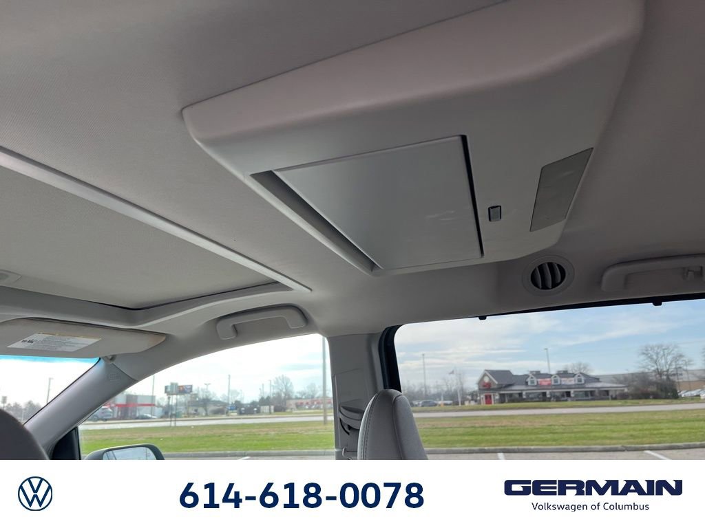 Used 2017 Toyota Sienna XLE Premium image 20
