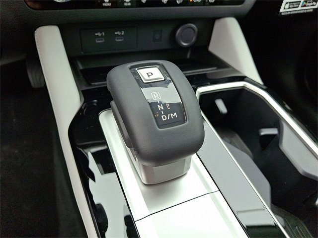 New 2025 Mitsubishi Outlander SE image 7