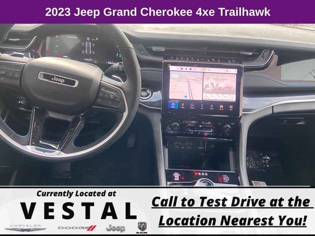 New 2023 Jeep Grand Cherokee Trailhawk AWD/4WD image 18