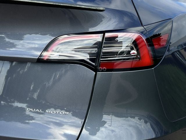Used 2023 Tesla Model Y Long Range AWD/4WD image 7