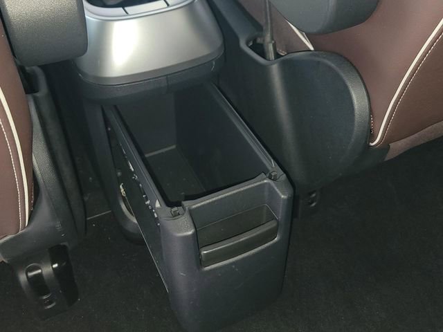 Used 2025 Volkswagen ID. Buzz Pro S RWD image 23