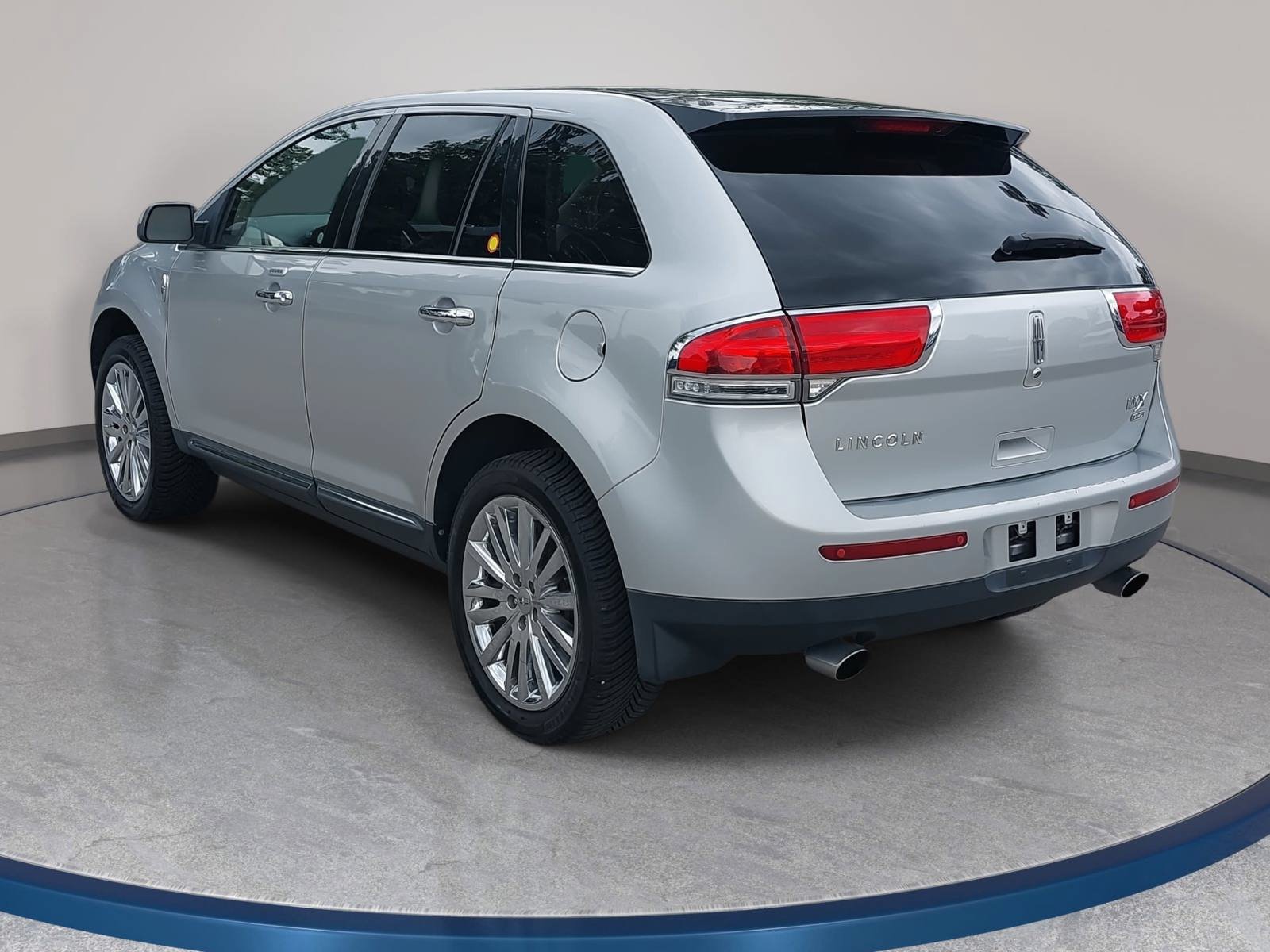 Used 2011 Lincoln MKX AWD w/ 102A Rapid Spec Order Code image 7