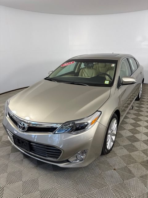 Used 2015 Toyota Avalon Limited FWD image 3