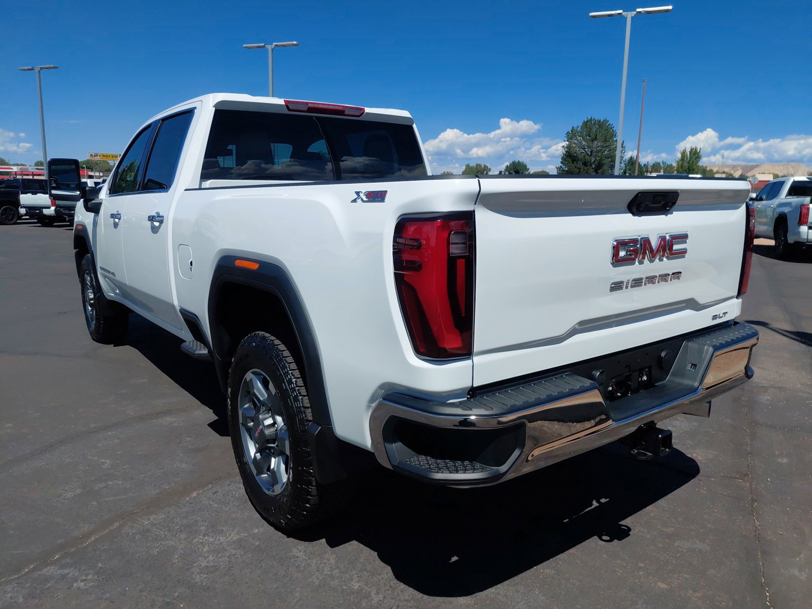 New 2026 GMC Sierra 3500 SLT AWD/4WD image 11