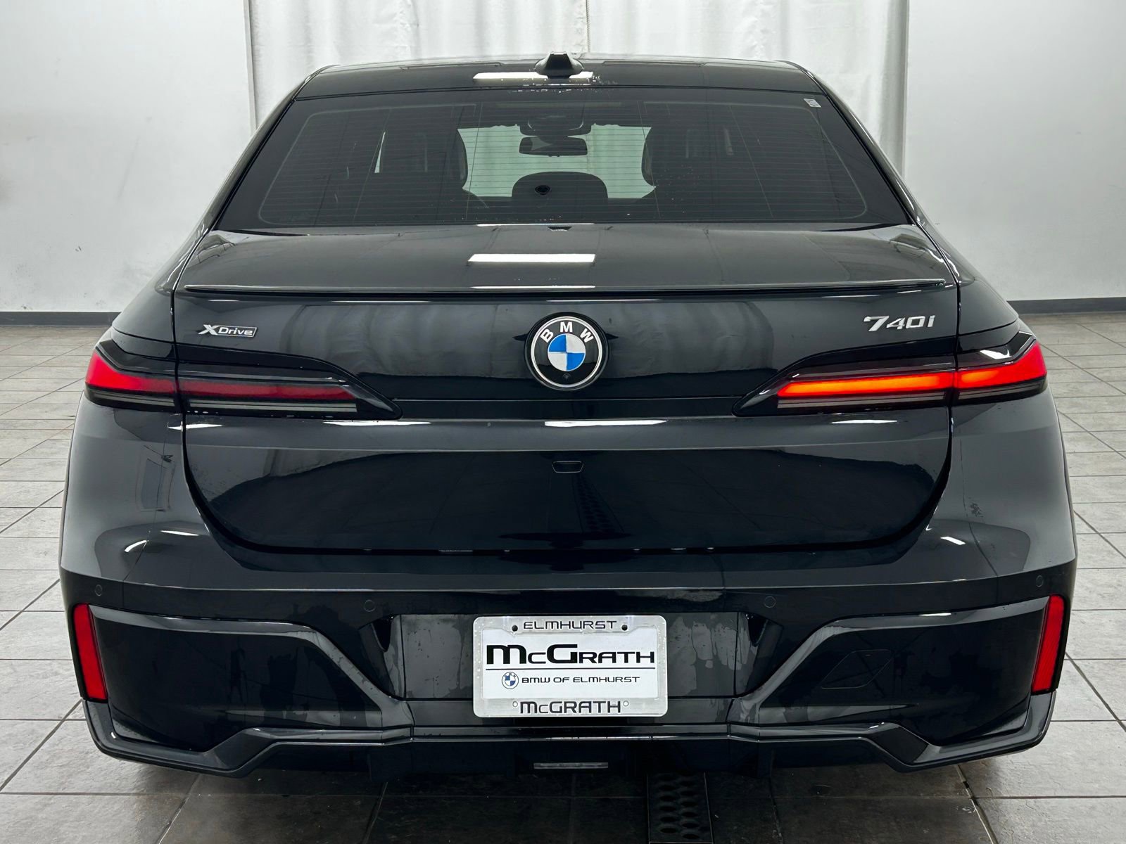 Used 2024 BMW 740i xDrive image 4