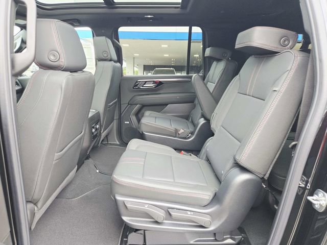New 2026 Chevrolet Suburban RST w/ Comfort Package AWD/4WD image 10