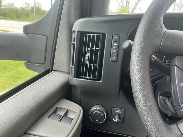 New 2026 Chevrolet Express 4500 w/ Power Convenience Package RWD image 24