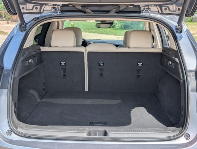 Used 2022 Buick Envision Essence w/ Technology Package I FWD image 29