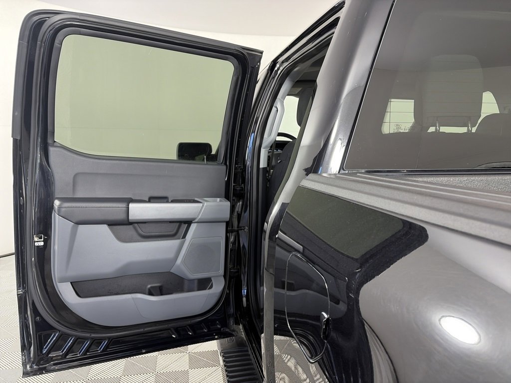 Certified 2022 Ford F150 XLT w/ Trailer Tow Package image 12