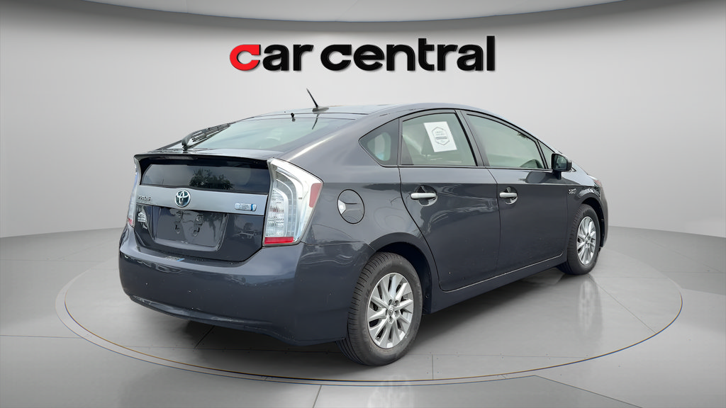 Used 2015 Toyota Prius Prime Plug-In Hybrid FWD image 5