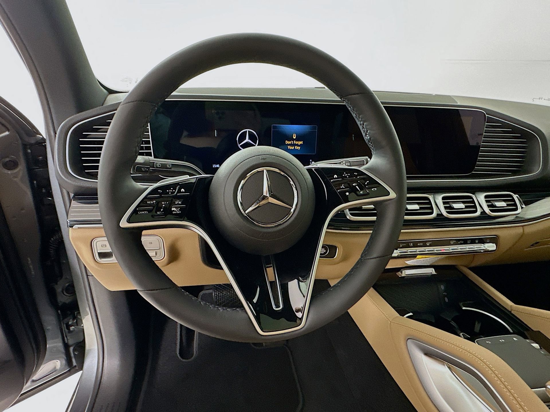 New 2026 Mercedes-Benz GLE 450e 4MATIC image 12