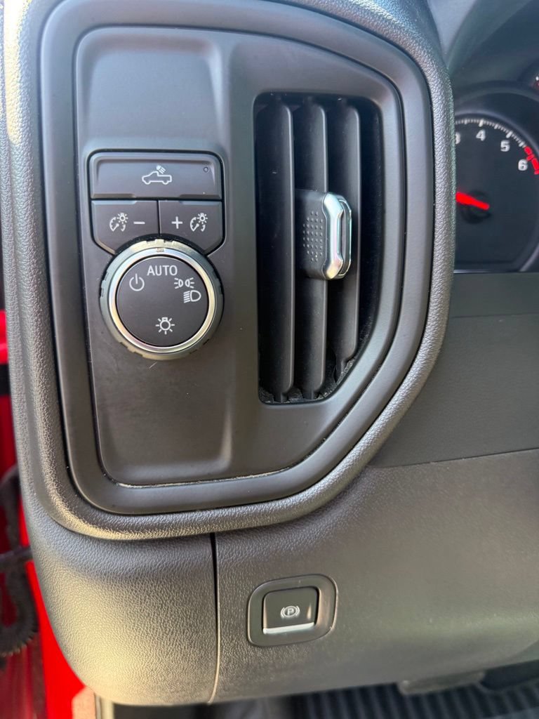 Used 2023 Chevrolet Silverado 1500 Custom RWD image 15