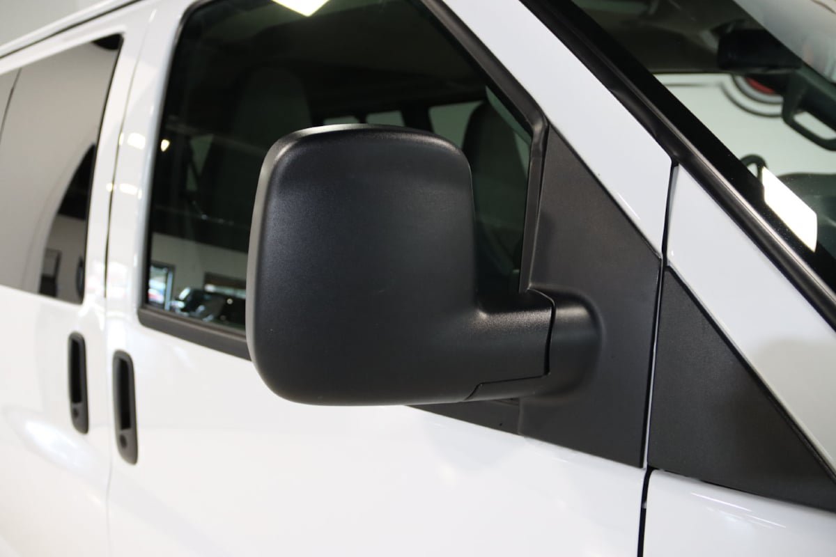 Used 2025 Chevrolet Express 3500 LT w/ LT Preferred Equipment Group RWD image 9